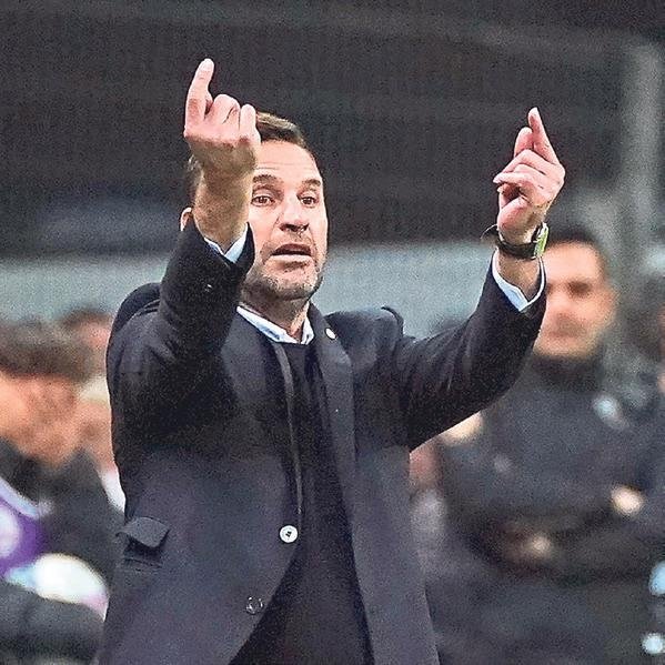 Aslan’dan müthiş seri