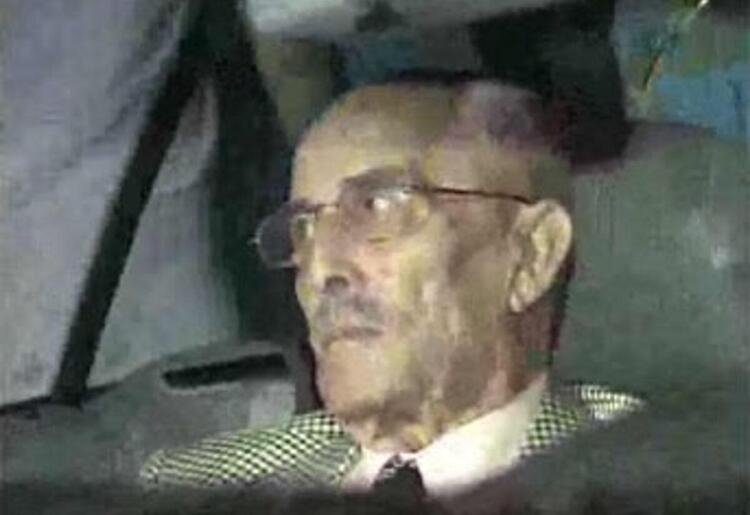 Ünlü sanatçı Bülent Ersoy hayatta kalan tek aile büyüğünü de kaybetti