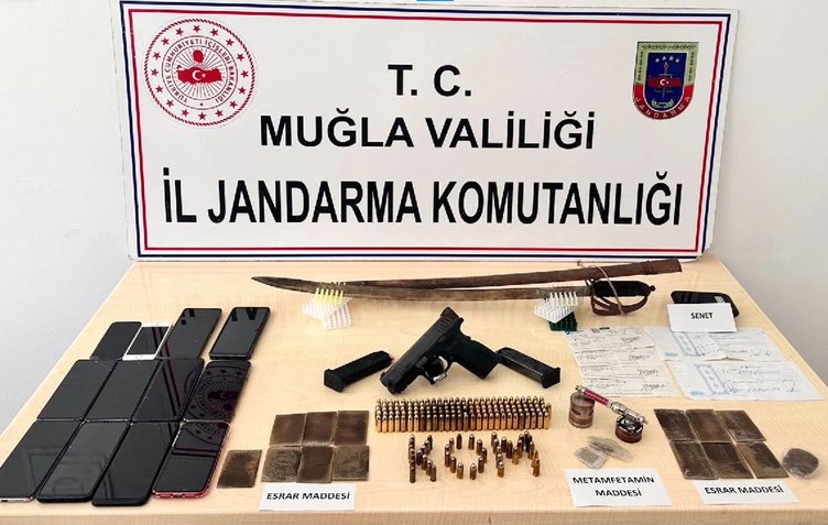 Vatandaşların arazilerini zorla ele geçiriyorlardı! ’Çetibeli’ suç örgütü çökertildi