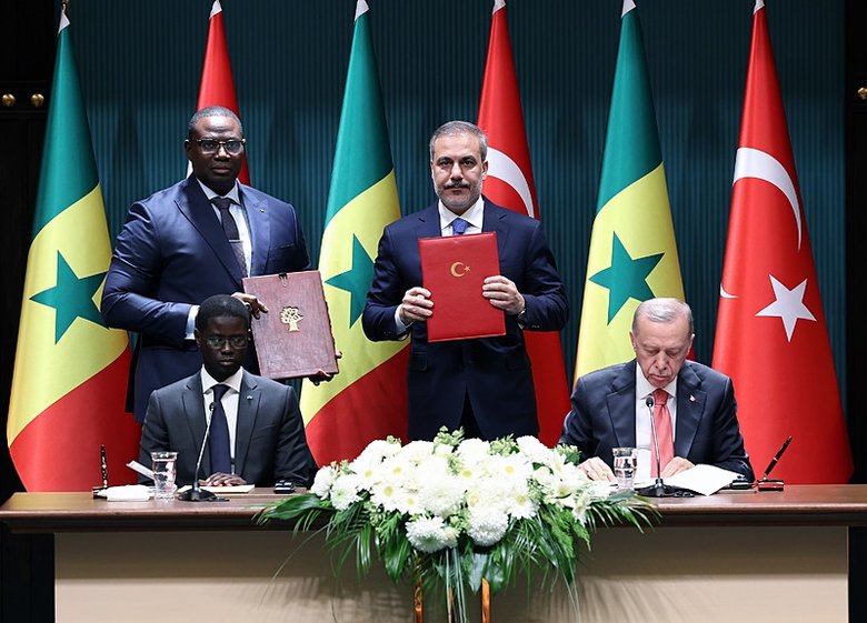 Senegal ile 5 anlaşmaya imza! Başkan Erdoğan: Ticaret hacmi 500 milyon dolara yaklaştı