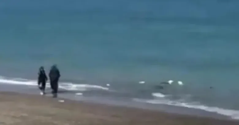 Piknik çöplerini denize atmışlardı! O iki kadının kimlikleri belli oldu