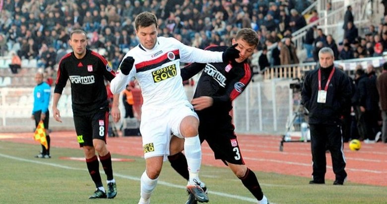 Labinot Harbuzi hayatını kaybetti