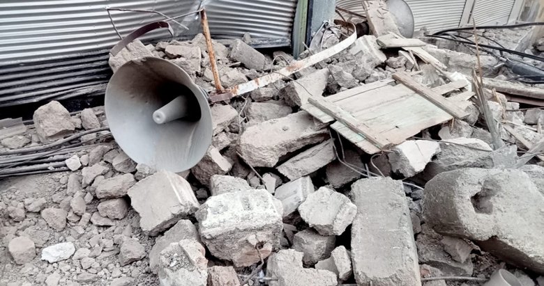 İzmir’deki 4,9’luk deprem ne anlama geliyor? Prof. Dr. Sözbilir’den açıklama