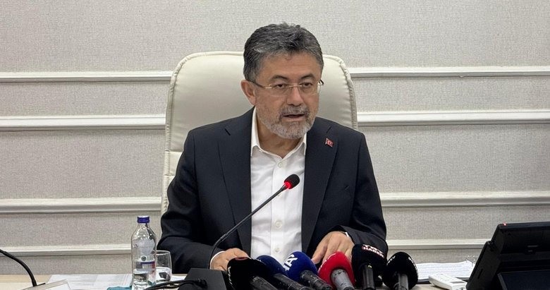 Bakan Yumaklı’dan Çeşme’ye su müjdesi