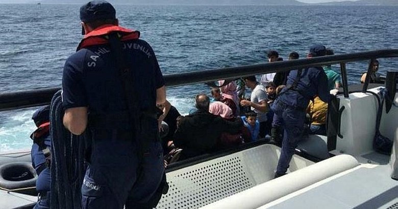 Çeşme açıklarında 35 kaçak göçmen yakalandı