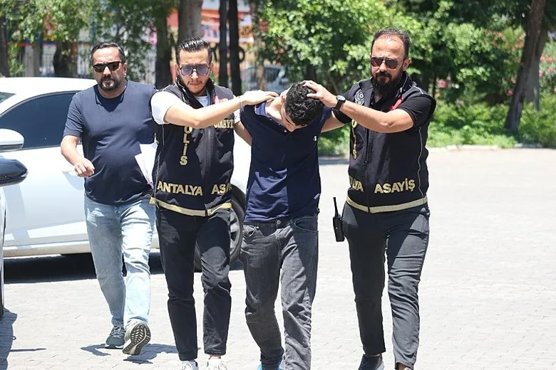 antalyada-korku-filmi-gibi-olay-seytan-cikarmak-istedim-savunmasi-kan-dondurdu-1783851850042.jpeg