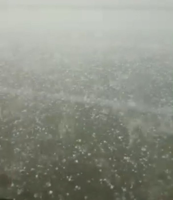 Aniden bastıran dolu yağışı zor anlar yaşattı: Bandırma-Bursa Otoyolu’nda trafik felç oldu!