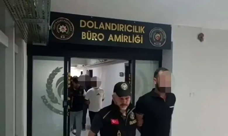 izmirde-sahte-yetkili-servis-sebekesi-cokertildi-0850li-numaralara-dikkat-1783773857998.jpeg