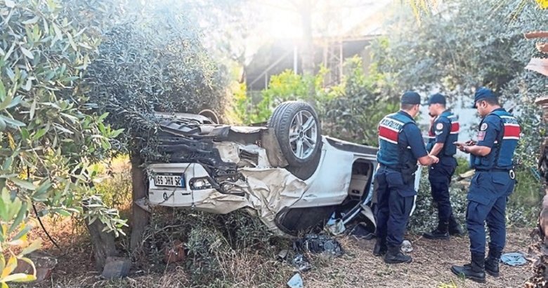 Aracıyla fabrika bahçesine uçtu