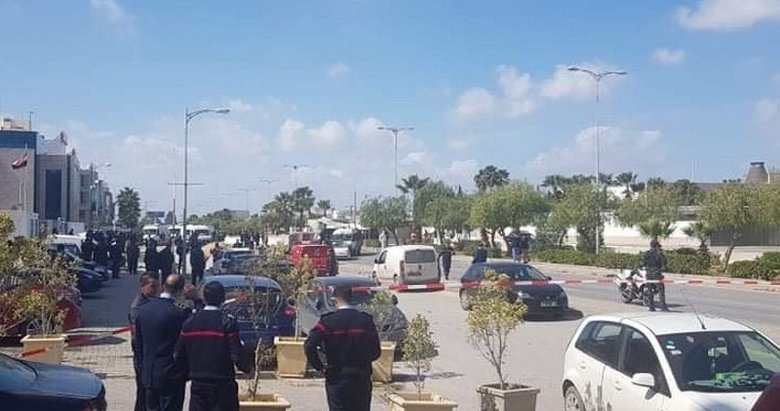 ABD’nin Tunus Büyükelçiliği yakınında bombalı saldırı