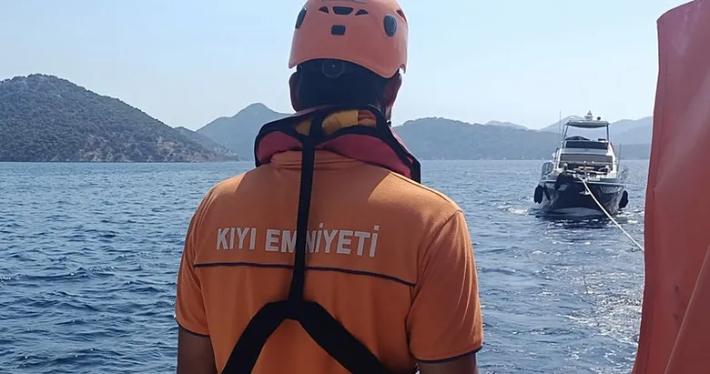 Fethiye açıklarında tehlike: Darboğaz Koyu’nda sürüklenen teknedeki 6 kişi emniyete alındı