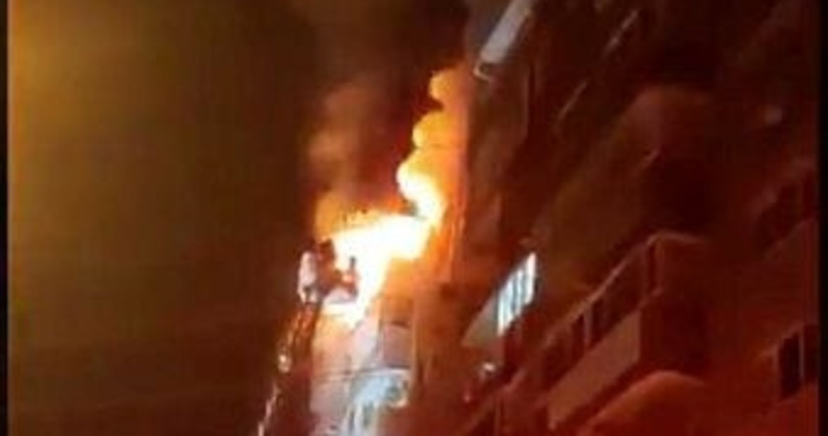 Izmir De Alevler Geceyi Aydinlatti Emekli Ogretmen Feci Sekilde Hayatini Kaybetti Sanal Basin