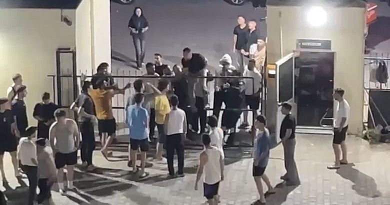 İzmir’de KYK yurduna zorla girerek öğrencilere saldırdılar