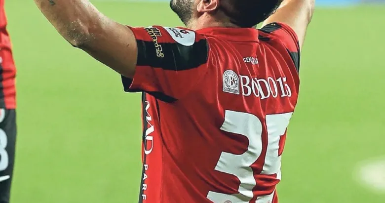 Futbolda moda 35 ve 61 numara