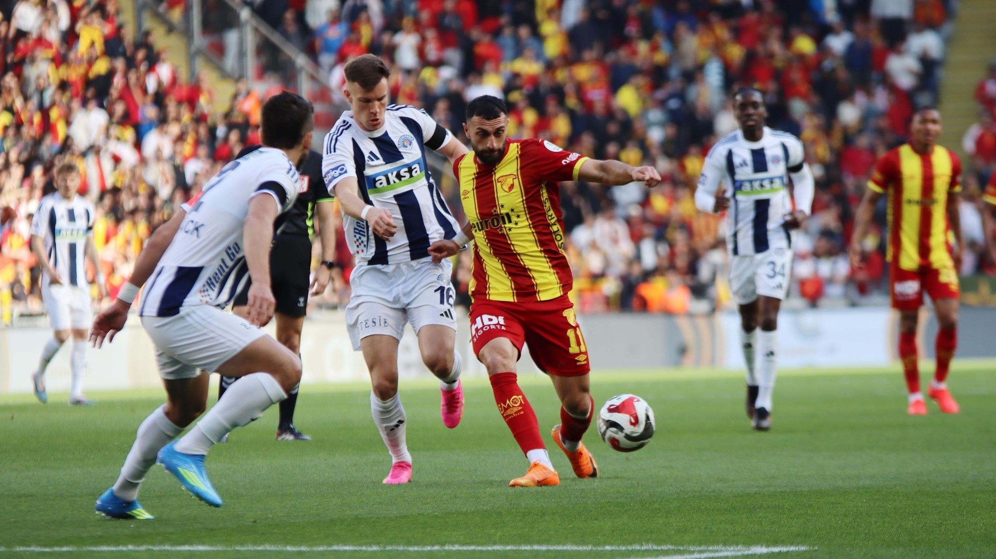 Göz- Göz pes etmedi