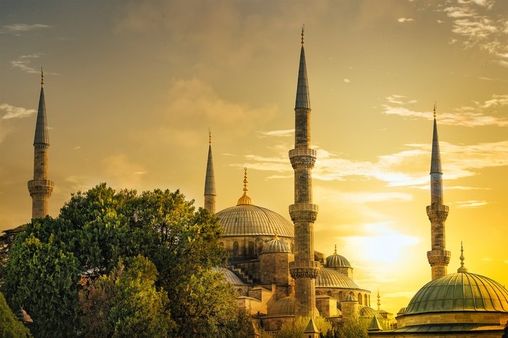 izmir-bayram-namazi-saati-kurban-bayrami-namazi-saat-kacta-1779782640098.jpg