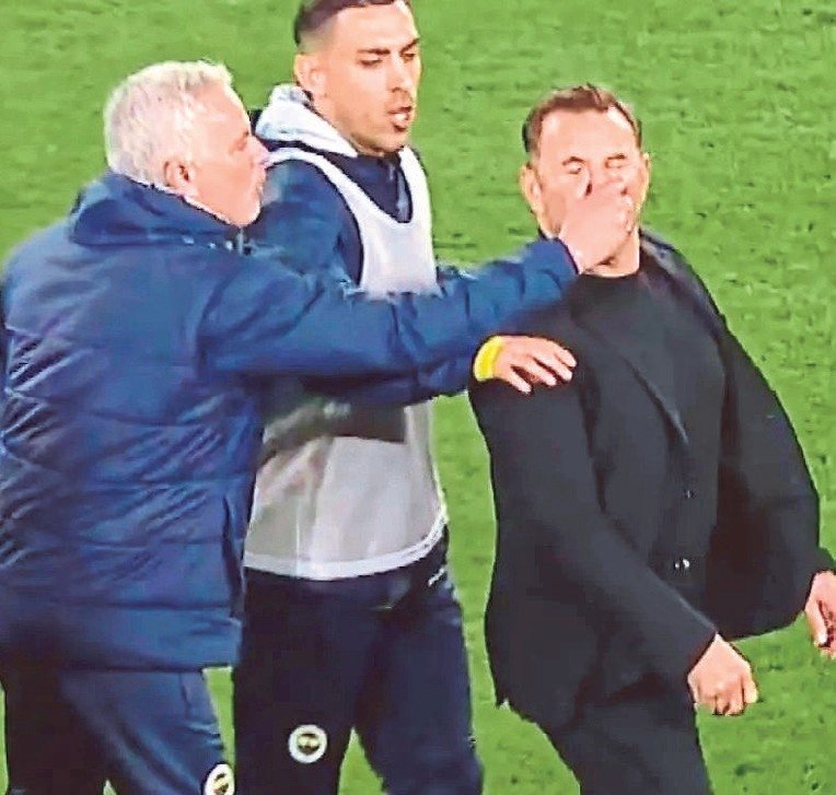 Aslan kükredi