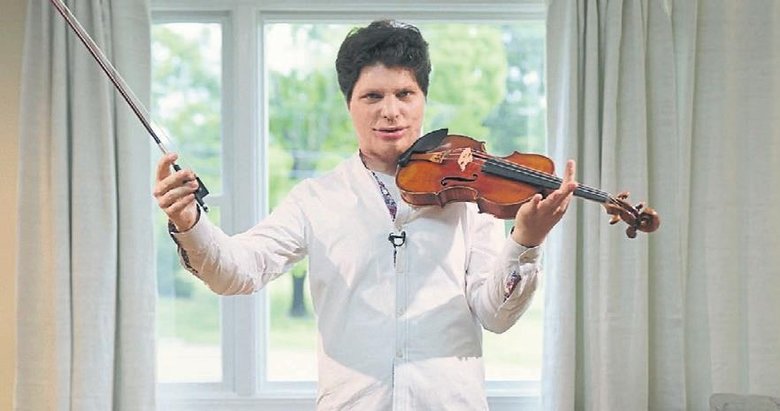 1744 yapımı kemanıyla İzmirlileri mest edecek