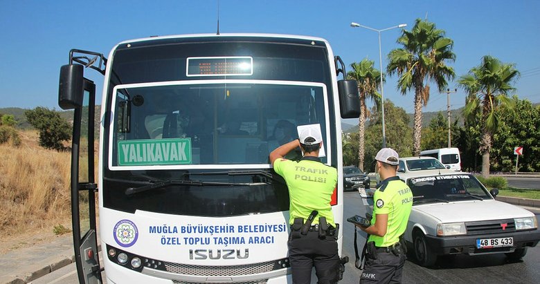 Bodrum’da minibüs ve taksilerde koronavirüs denetimi