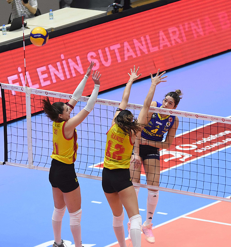 Voleybol Sultanlar Ligi | Göztepe filede mağlup