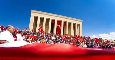 Anıtkabir bugün saat kaça kadar açık?