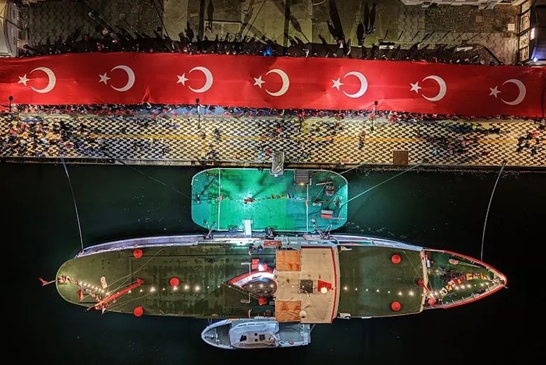 İzmir’de Cumhuriyet’in 103. yıl dönümü kutlandı!