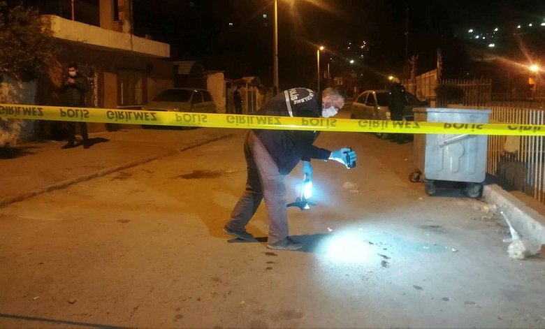 İzmir’de silahla vurulan kişi hastaneye kaldırıldı