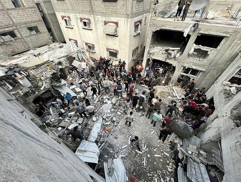 İşgalci İsrail tekrar Cibaliye Mülteci Kampı’nı hedef aldı: Ölenler ve yaralananlar var