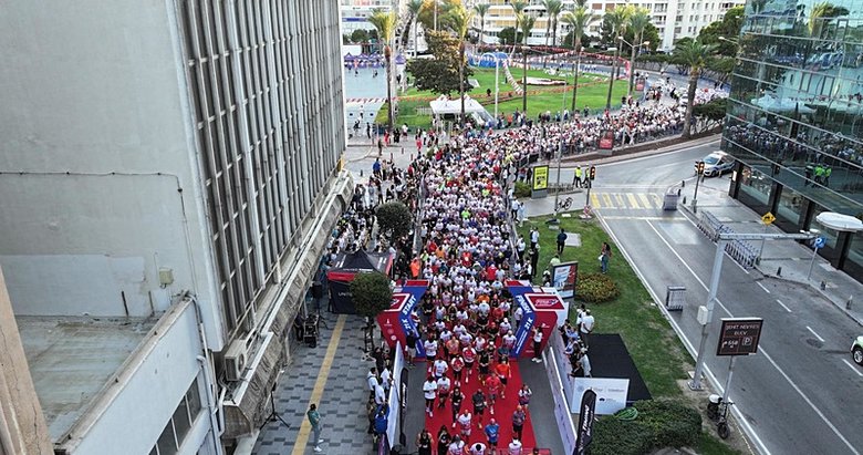 İzmir’de 9 Eylül coşkusu