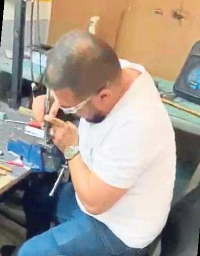 Çıraklıktan başladı kendi firmasını kurdu