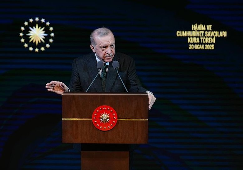 Başkan Erdoğan: Türk yargısına kimse ayar veremez
