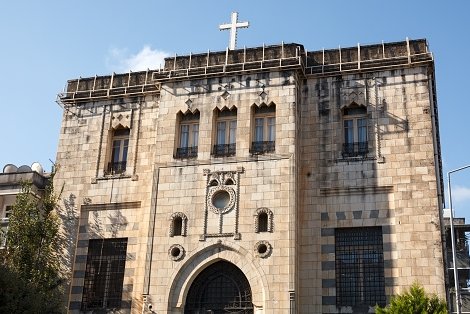 Yıllara meydan okuyan tarihi hazineler de dayanamadı
