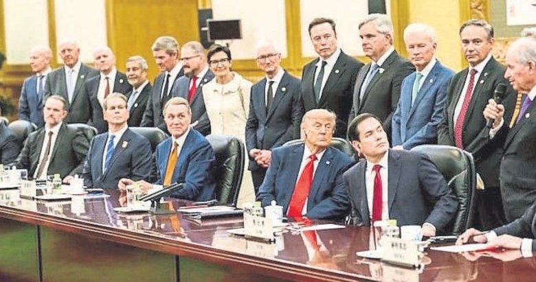 Trump, heyetine ‘Hediyeleri çöpe atın’ talimatı verdi