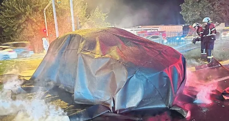 Aydın’da faciadan dönüldü: Otomobil alev aldı