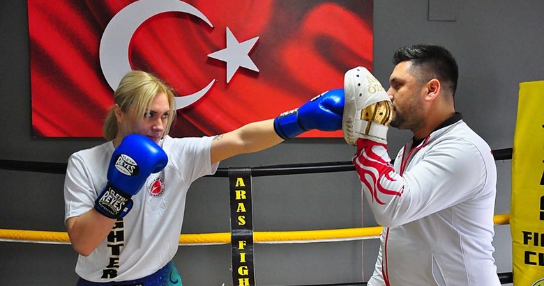 Çocukları için ringlere döndü