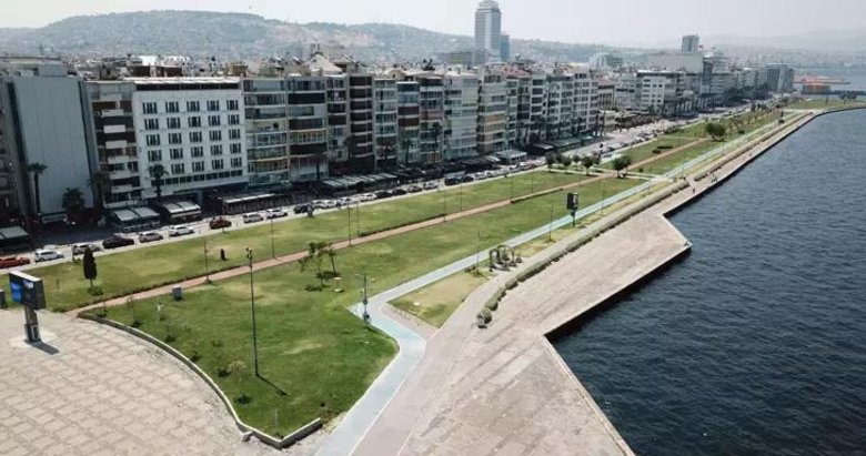 İzmir’de termometreler 40 dereceye dayandı! Cadde ve sokaklar boş kaldı