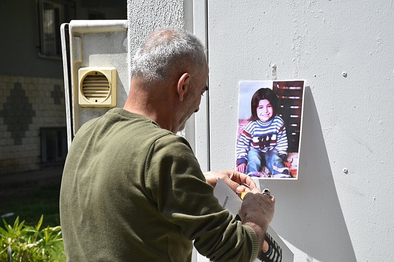 İzmir’de mucize beklentisi... 19 yıldır kayıp kızı yapay zekayla canlandırılan fotoğrafıyla arıyorlar
