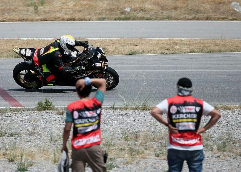 Babasının tamirhanesinde yetişti! Dünya şampiyonluğu hayalleri kuruyor