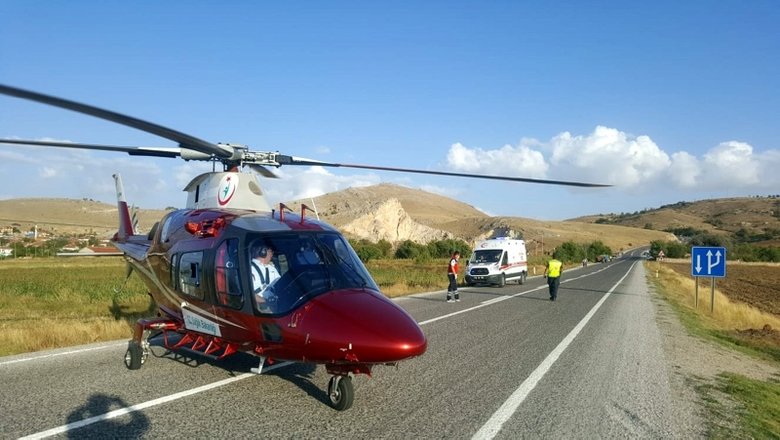 Afyon’da feci kaza! Otomobil uçurumdan yuvarlandı