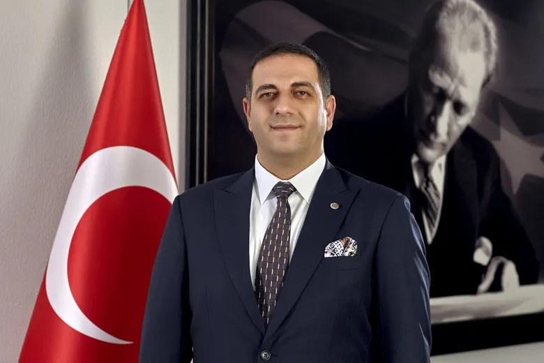 izmir-chpde-buyuk-arinma-1785267734789.png