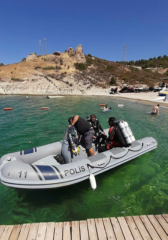 Foça’daki tekne faciasında kaybolan Sarp’tan hala haber yok