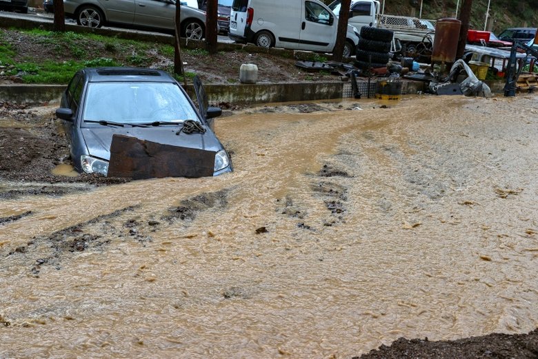 İzmir’deki sel felaketinde son durum ne? Yağış ne zaman duracak?