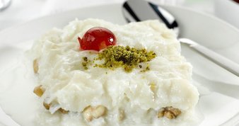 Regl adet iken oruç tutulur mu? Oruçluyken adet olmak orucu bozar mı?