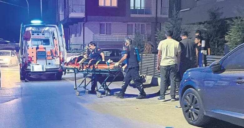 Kutlama yaparken çatıdan düşüp ağır yaralandı