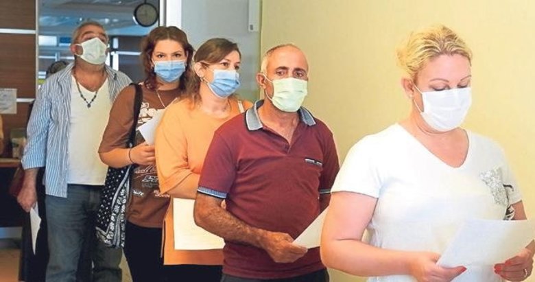 Hatırlatma dozu için hastanelerde yoğunluk