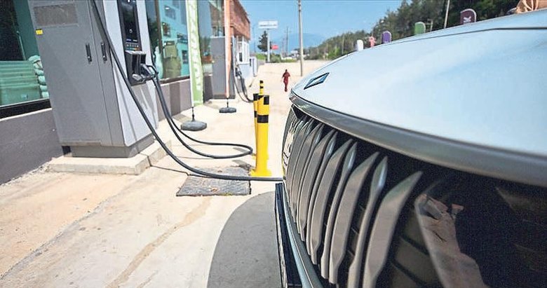 Türkiye’de satılan her 10 araçtan 4’ü elektrikli