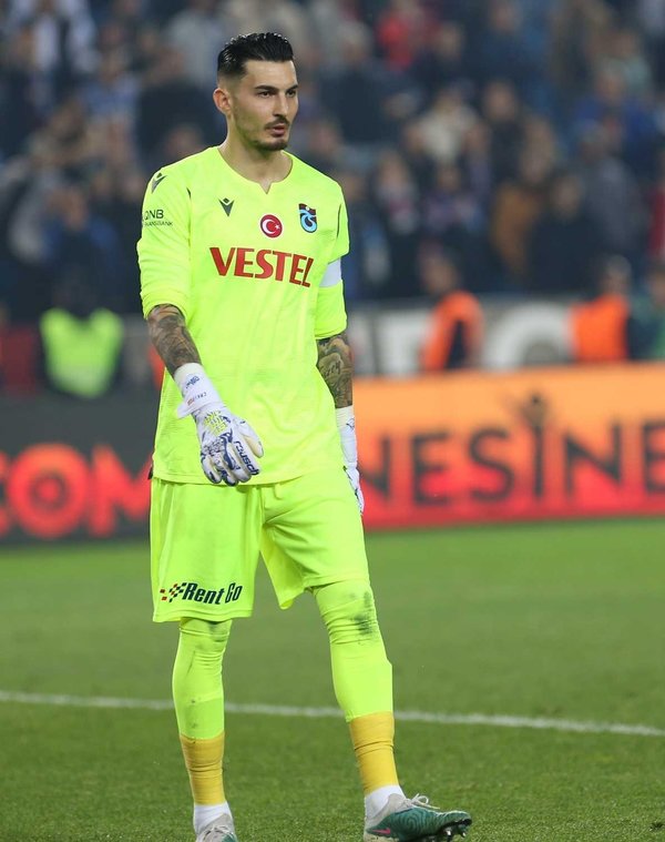 Aslan’dan Szalai sürprizi