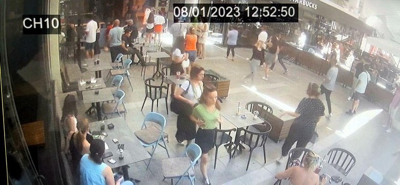 İzmir’deki konsolosluk saldırısında panik anları kamerada