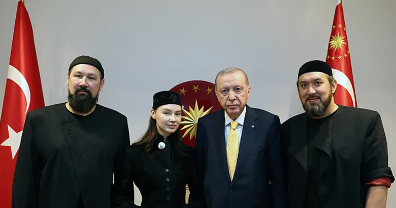 Başkan Erdoğan, ’Ay Yola’ müzik grubunu kabul etti