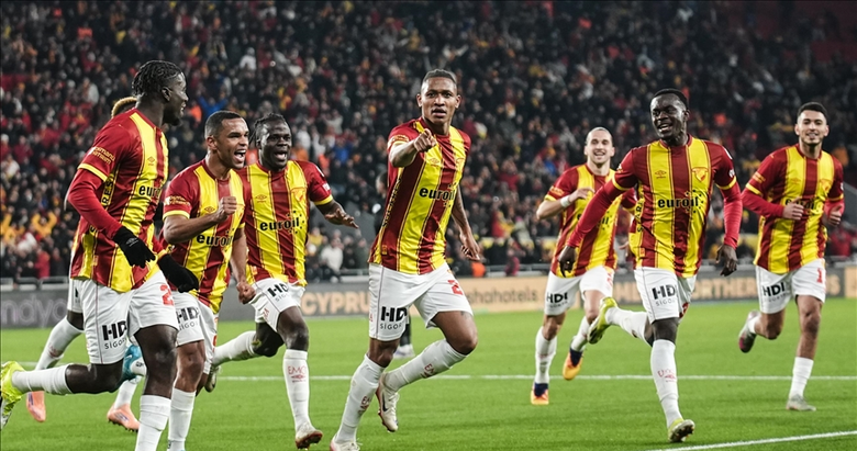 Göz-Göz 10’u bitirdi